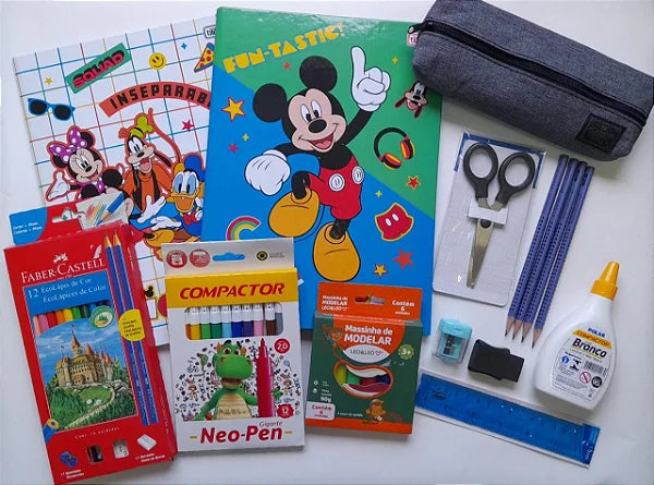 material escolar para levar na mochila